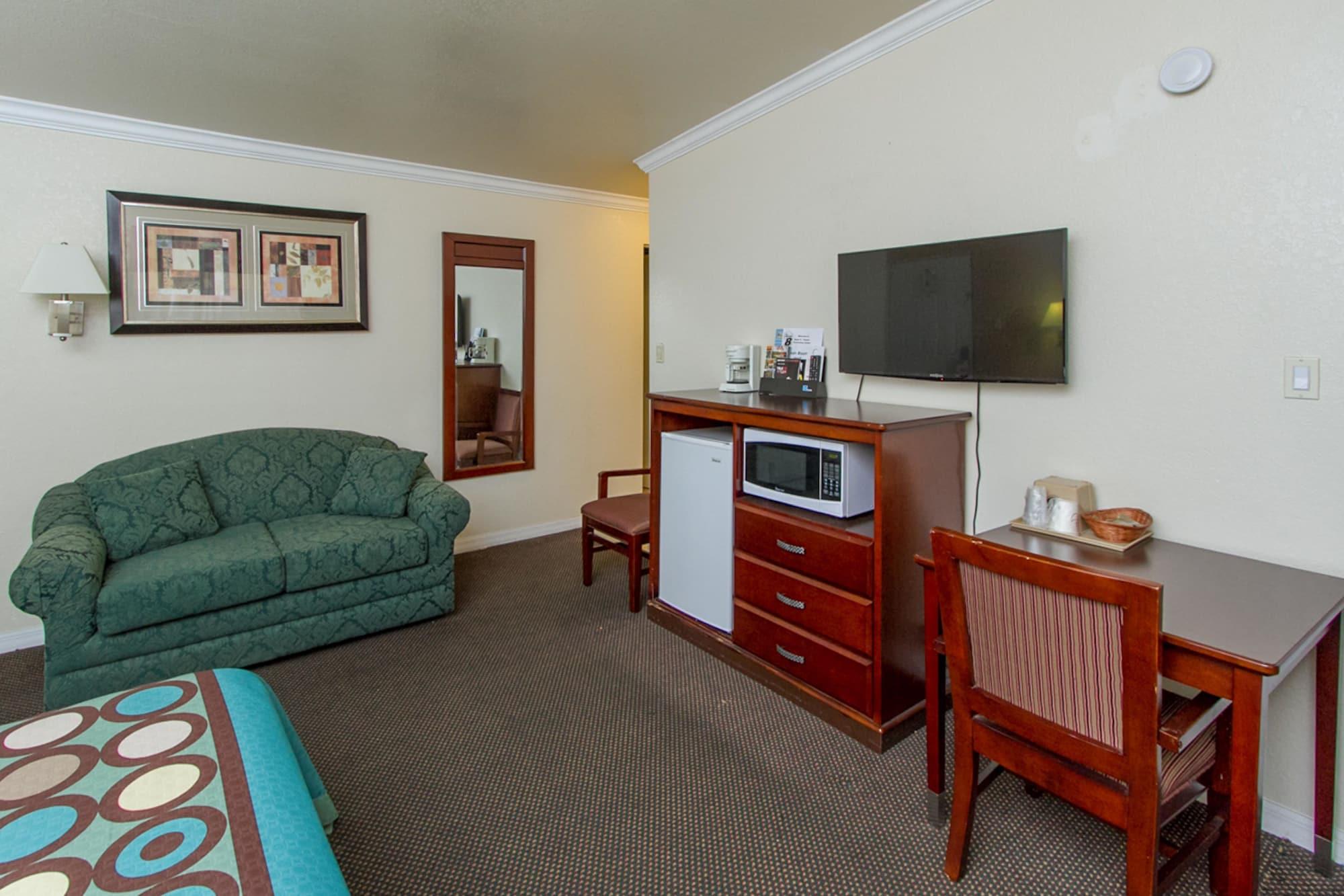 Surestay By Best Western Fresno Central Екстериор снимка